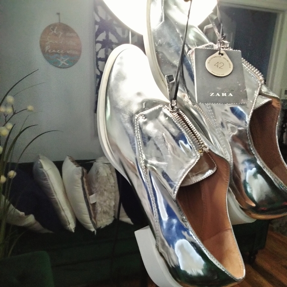 Zara Shoes - Zara Metallic Shoes